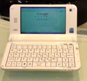 Handlich, leicht, aber mit einer "echten" Tastatur: das UMID-MID