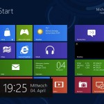 Durch die Wischgeste vom rechten Bildschirmrand des Tablet-PCs zur Display-Mitte erscheint rechts eine Menüleiste