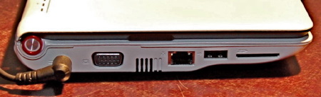 Die Schnittstellen auf der linken Seite des Acer Aspire One 