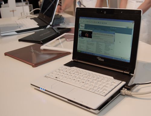 Fujitsu-Siemens Amilo Mini Ui3520