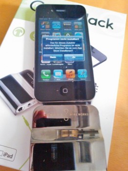Mit dem Guitar Jack 2 mutieren iPhone, iPad und iPod touch zum Aufnahmestudio Mit dem Guitar Jack 2 mutieren iPhone, iPad und iPod touch zum Aufnahmestudio