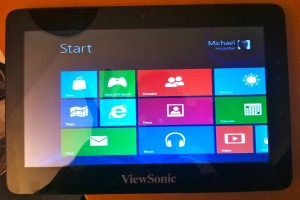 Läuft: Windows 8 auf dem ViewPad 10pro von Viewsonic, den ich leihweise zur Verfügung gestellt bekommen habe Läuft: Windows 8 auf dem ViewPad 10pro von Viewsonic, den ich leihweise zur Verfügung gestellt bekommen habe
