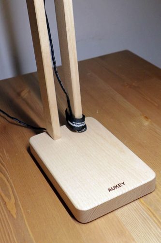 Aukey Holzlampe Kabelschlaufe