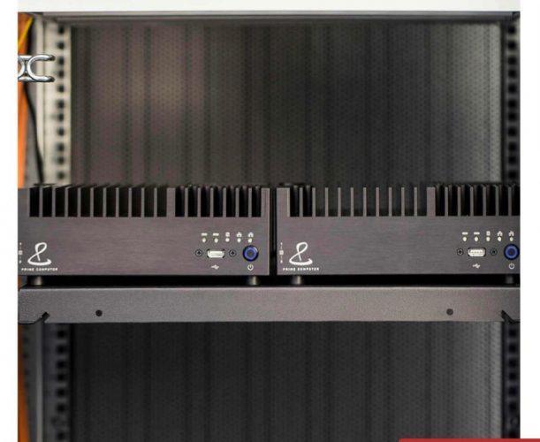 PrimeServer - eingebaut als Duo im 19-Zoll-Rack