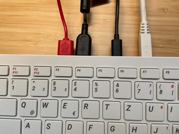 Raspberry Pi 400 - Kabel der geschlossenen Geräte