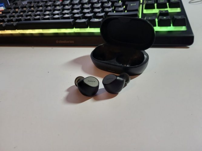 Kompakt: Jabra Elite 7 Pro