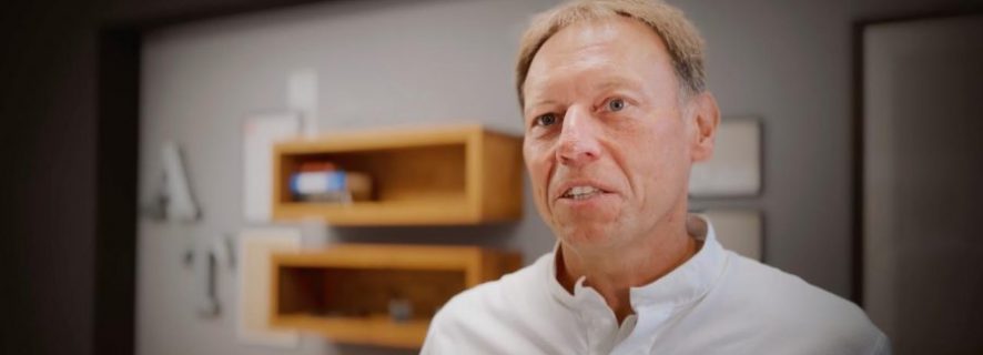 Gerhard Lesch (Intel) über das Genom-Analyey-Projekt der Charité Berlin